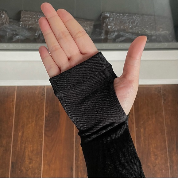 Black Gold Cuffs Maxi Dress - Picture 6 of 6